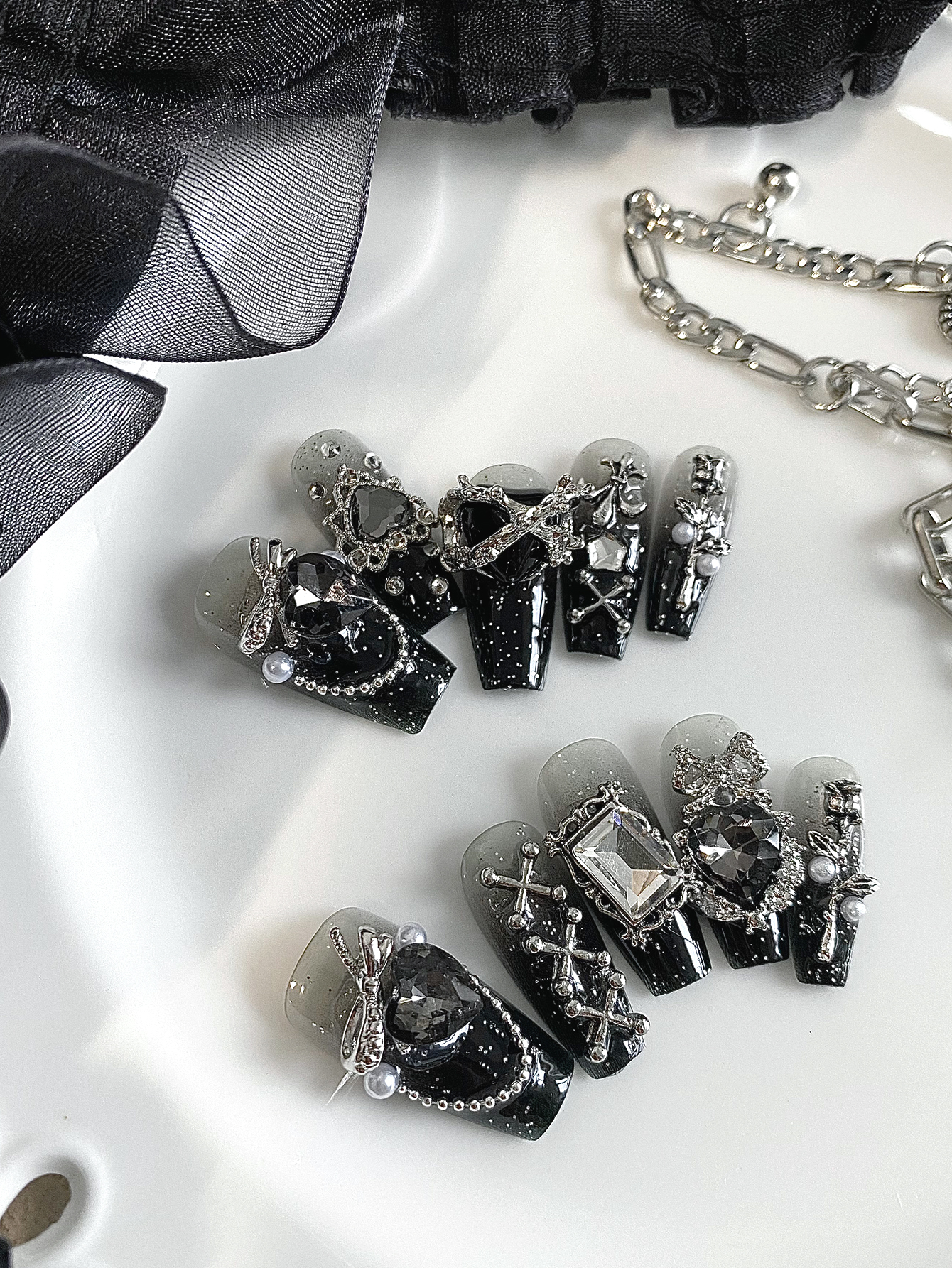 10 Pieces of Heart-Shaped Blac - Street Fashion Photo recensie en prijs