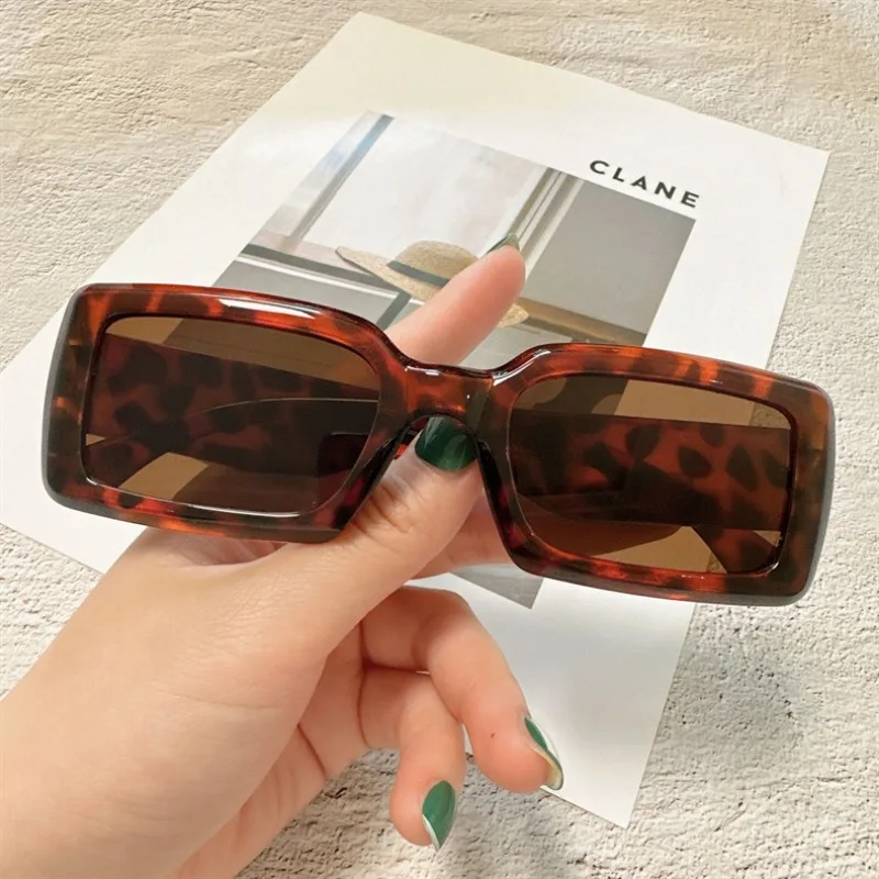 New Rectangular Women's Sungla - Street Fashion Photo recensie en prijs